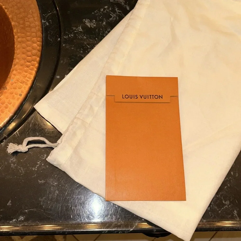 3 piece Louis Vuitton gift bag set and plain white dust bag